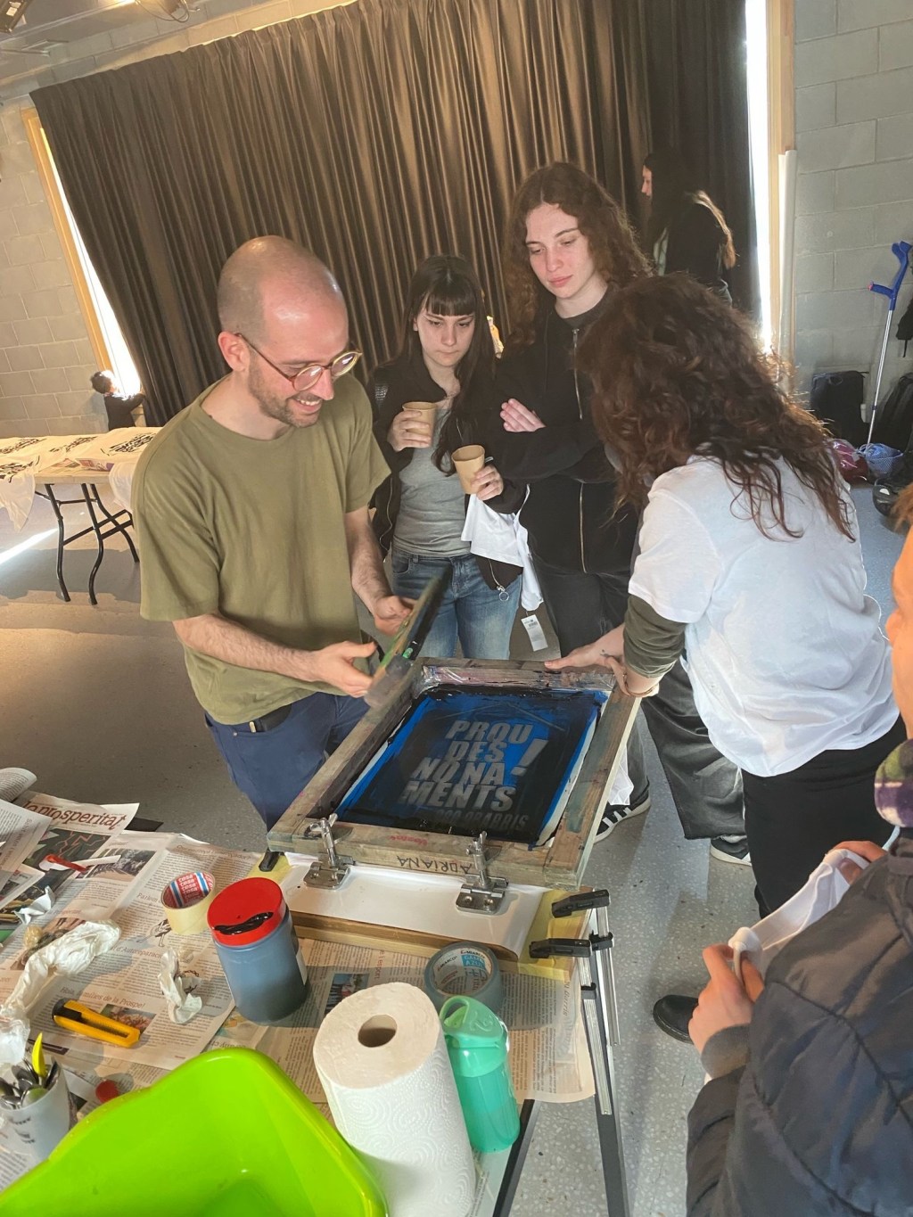 Docents i alumnes de Nou Barris s’organitzen contra els desnonaments i l’emergència&nbsp;habitacional