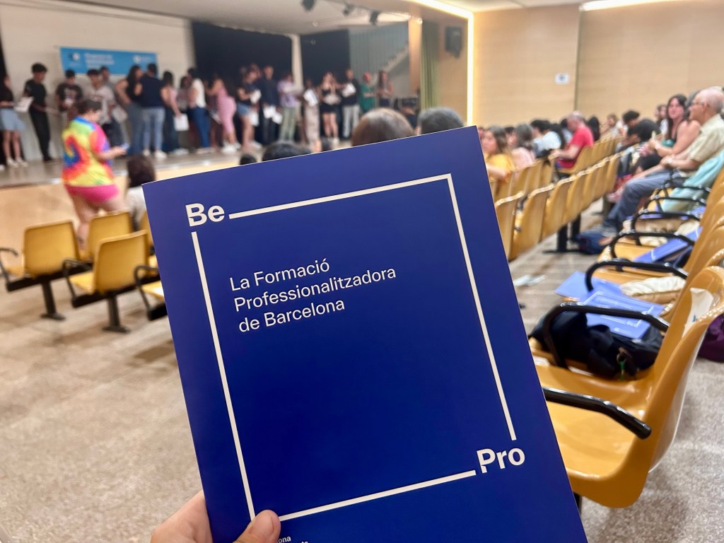 Cloenda del Programa de Diversificació Curricular amb Estada a l’Empresa a Barcelona: Un Pont entre l’Aula i el Món&nbsp;Laboral