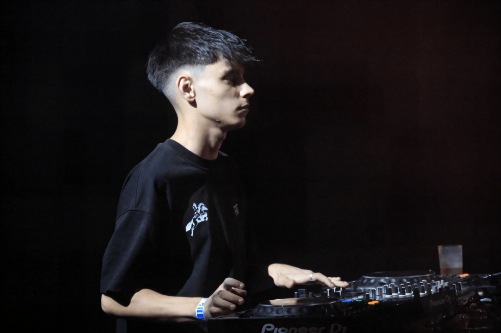 Javi Velasco estrena l’escenari de l’Urban Fest de Santa&nbsp;Coloma