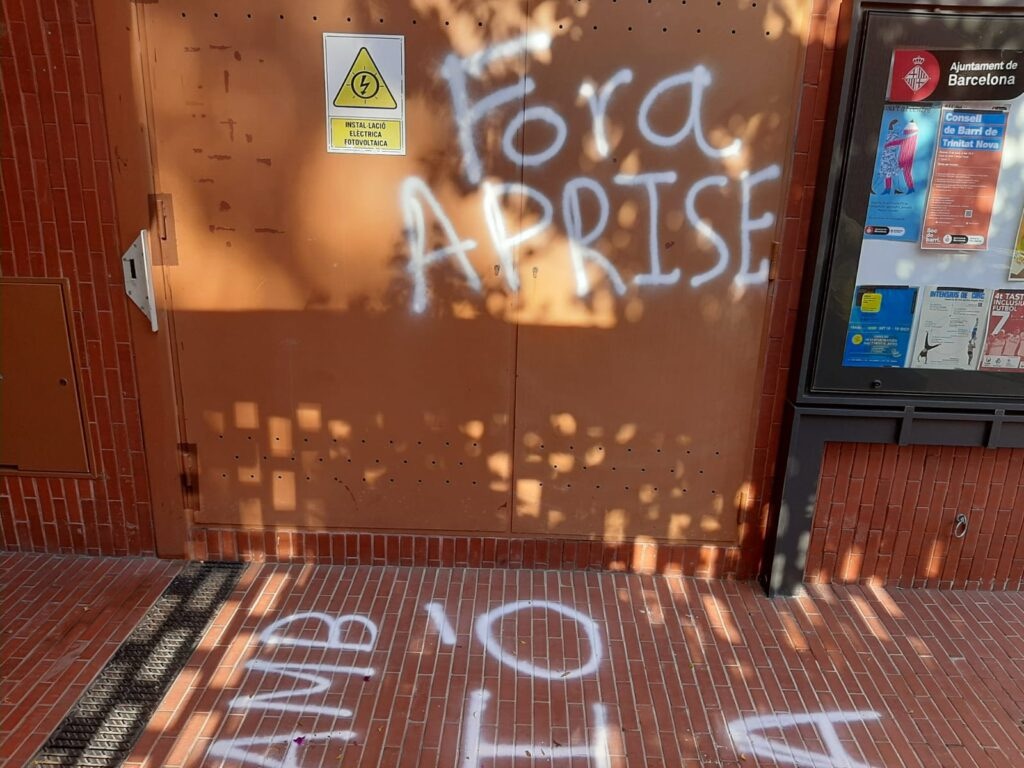 Trinitat Nova s’alça per recuperar el seu casal de barri i no parara