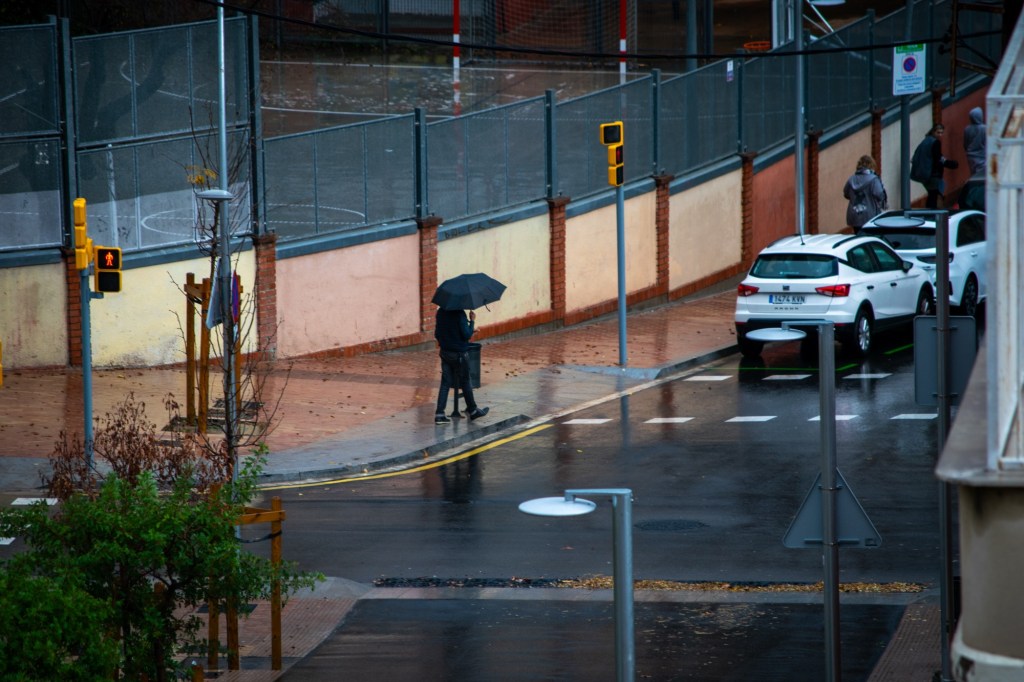 Episodi de pluja a Nou Barris durant la jornada&nbsp;d’avui