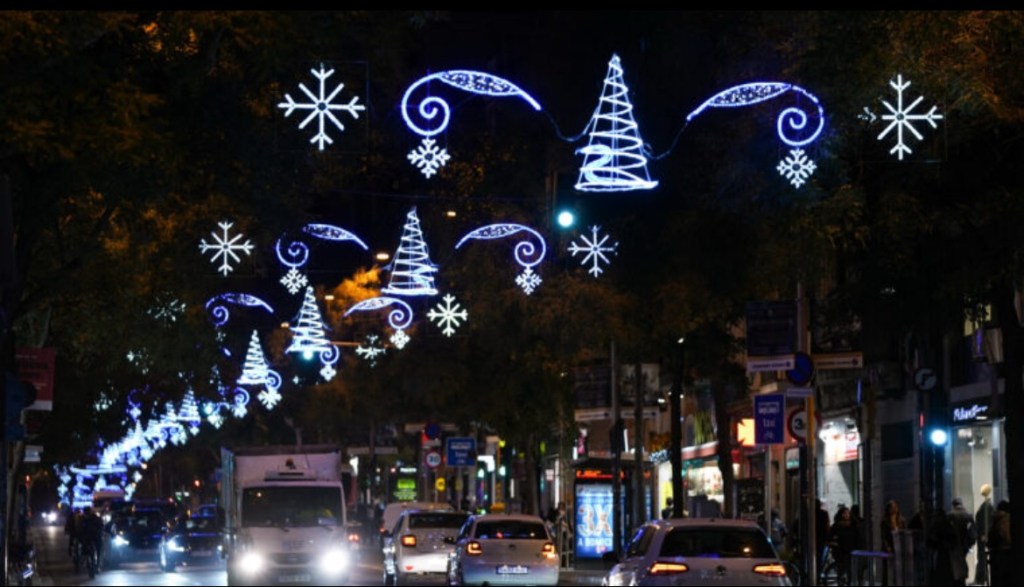 Malestar veïnal a Nou Barris per la falta d’un acte d’encesa de llums de Nadal
